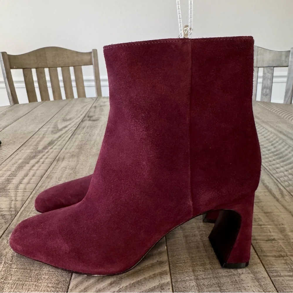 NWT Antonio Melani Elana Suede Bordo Dress Booties Sz 7